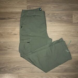 Nike SB Ripzone cargo pants
Size 36
Unworn no tags